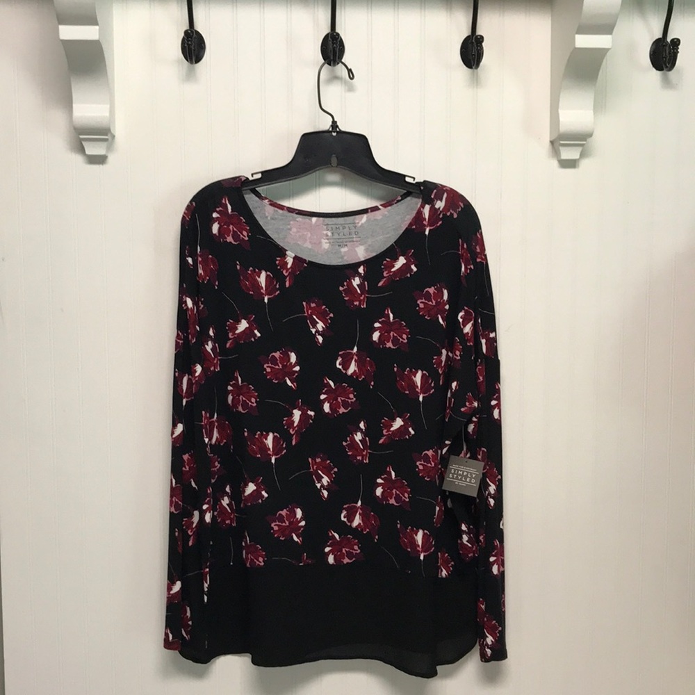 NWT Simply Styled Women’s Blouse